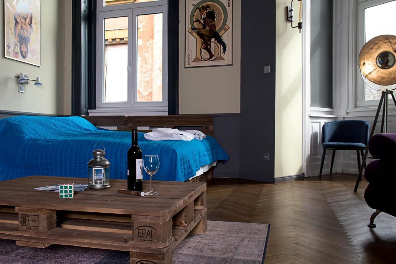 Walnuttree Loft Style Prestige Apartment *